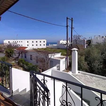 Bnb, Alexandra, 1 Min Walk To Magazia Beach Apartment