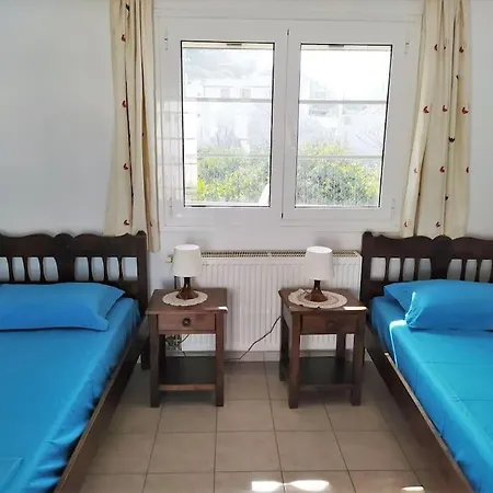 Bnb, Alexandra, 1 Min Walk To Magazia Beach Apartment Skyros